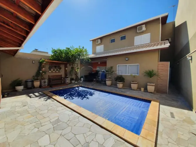 Casa sobrado de 263m² com 04 suítes à venda em condomínio - San Marco