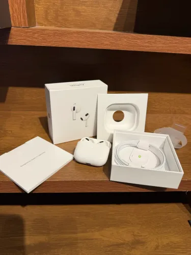 Airpods 3ª Geração (com defeito)