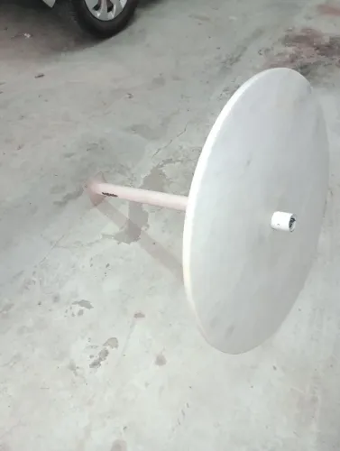 Mesa de mármore de fixar no chão
