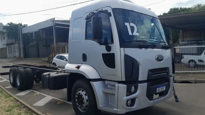 Cargo 2428 2012 Truck Último sem Arla