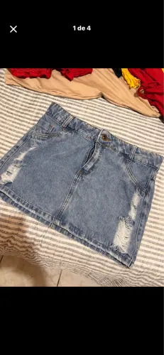 VENDO SAIAS JEANS