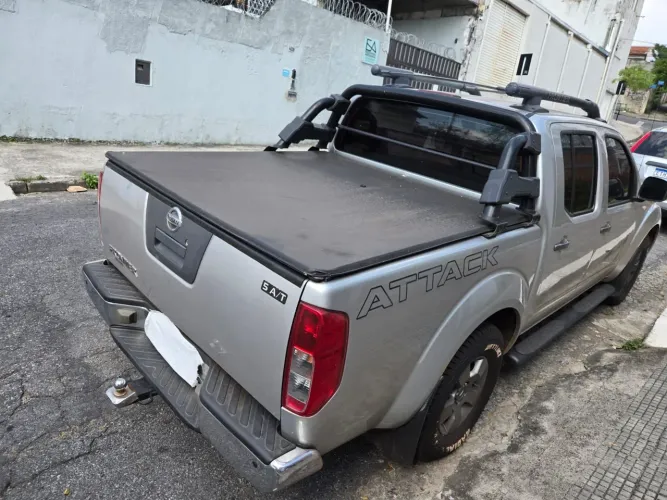 Nissan Frontier LE Attack CD 4X4 2.5 TB Die.aut 2012
