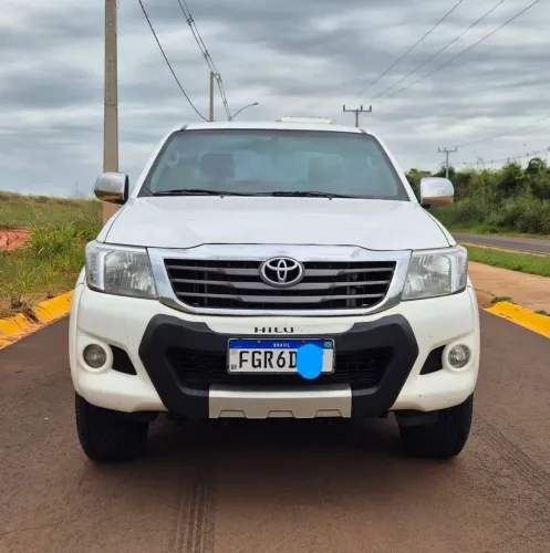 Toyota Hilux CD SR 4X2 2.7 16v/2.7 Flex Aut. 2013