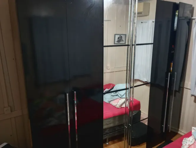 Guarda roupas 6 portas com espelho