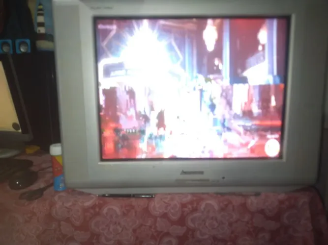 Vendo uma TV 20polegada e converso ,$180