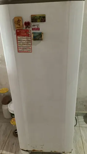 Geladeira sem funcionar 