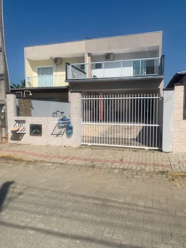 Casa 700 metros da praia