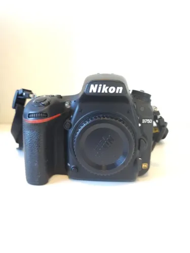 Camera Nikon D750 Excelente Estado! 7 Mil Cliques