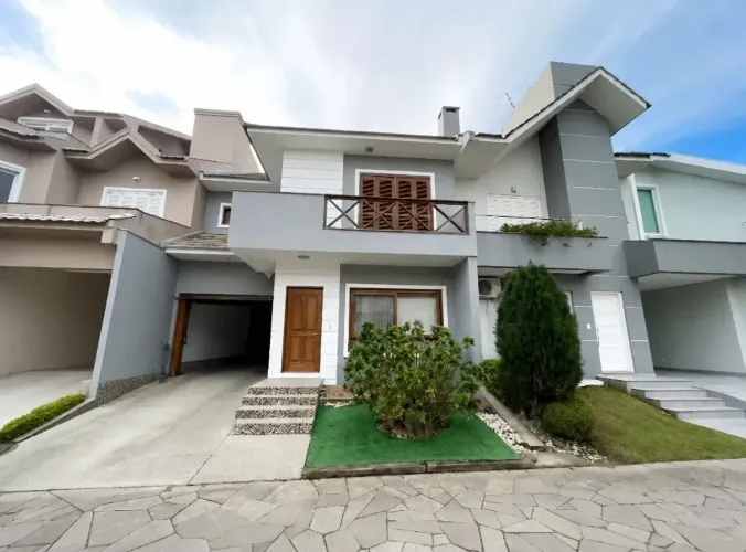 Casa de Condomínio em Ecoville