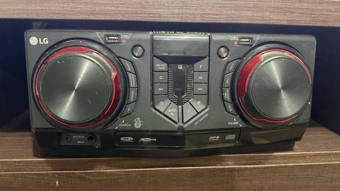 Sim LG XBOOM