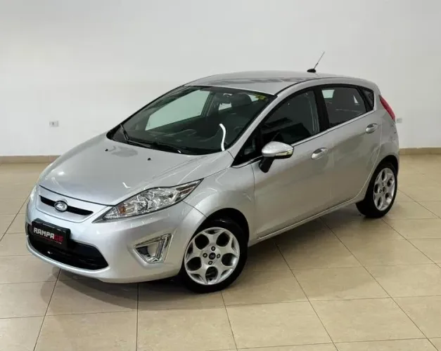 Ford Fiesta SE 1.6 8V Flex 5P 2012