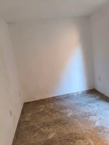 Casa para ser usada como armazém ou qualquer outro afins 