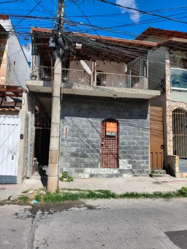 EXCELETE OPORTUNIDADE IMOVEL COM 2 CASAS E UMA LOJA