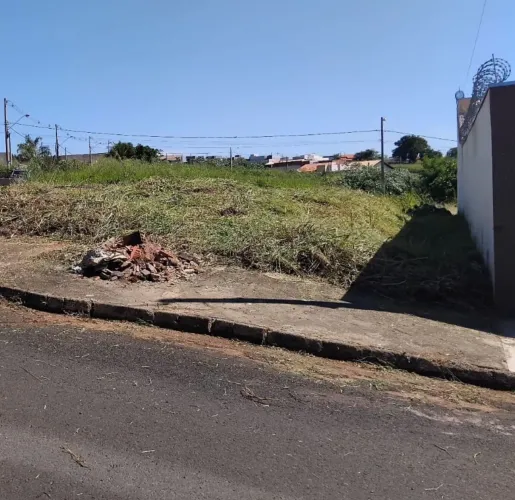 VENDO TERRENO - JARDIM VITÓRIA | FERNANDÓPOLIS 