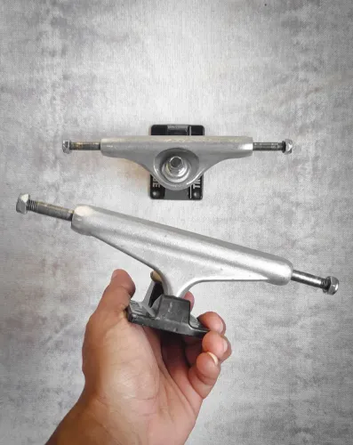 Skate (Trucks)