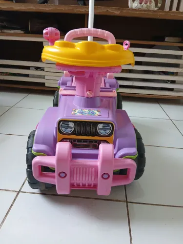 Carrinho de Passeio e Andador Jip Jip Maral 2 em 1 (+ Brinde: Sapatinho Fem. Tam 19!)