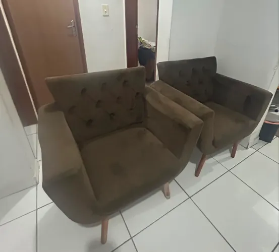 Vendo duas poltronas super novas