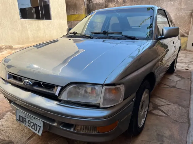 Ford Escort XR3 2.0i 1993