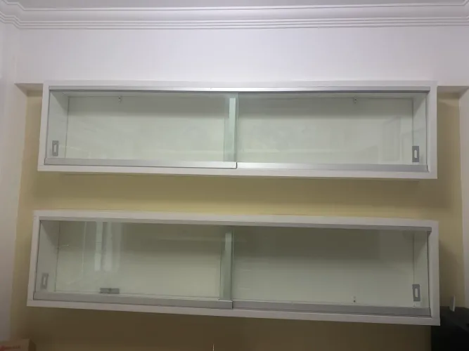 Expositor/Vitrine para Bonecas Barbie e Colecionáveis