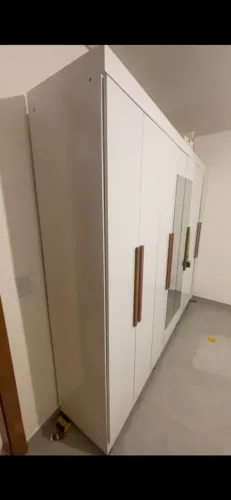 Roupeiro novo