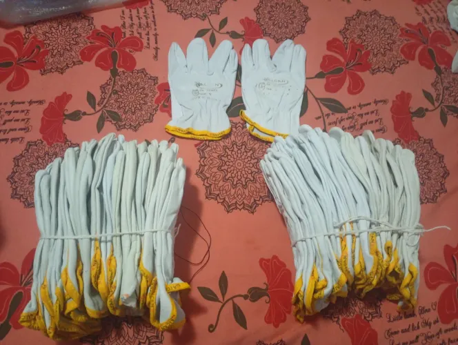 Luvas de vaqueta