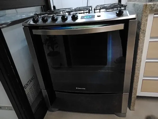 Fogão Electrolux inox 5 bocas