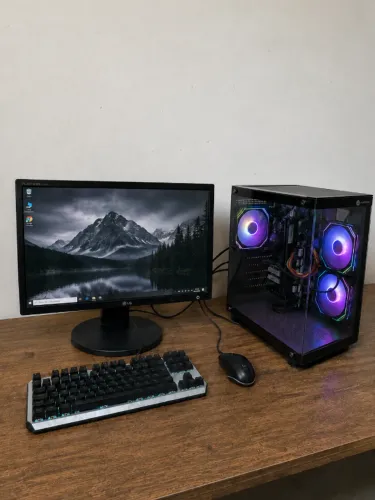 Computador completo com Core i7, SSD e gabinete gamer RGB. Máquina rápida, bonita e pronta