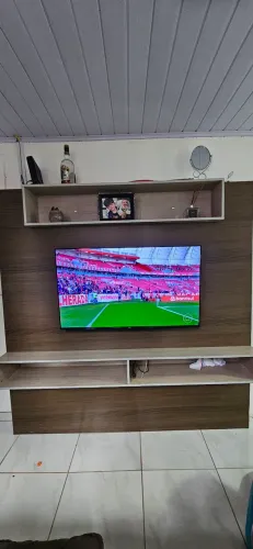Painel para TV com nicho