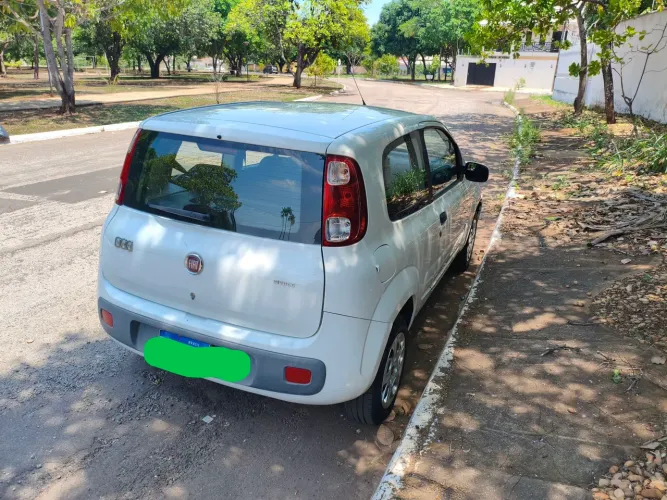 Fiat Uno Vivace 1.0 EVO Fire Flex 8V 3P 2013