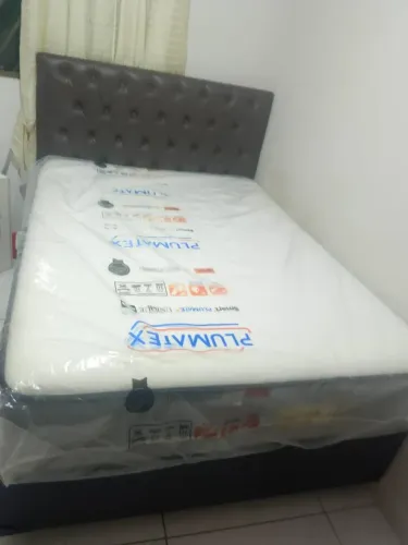 Vendo uma cama de casal king size