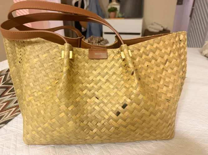 Bolsa Arezzo em palha natural com detalhes em couro grande