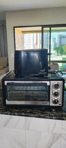 Vendo forninho elétrico mais torradeira elétrica