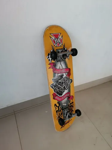 Vendo skate profissional 