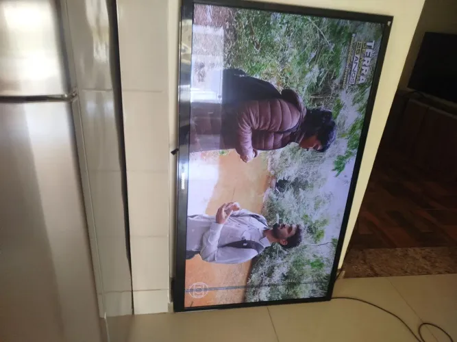 Oportunidade Tv Smart Samsung PL64E8000 (detalhe) Plasma
