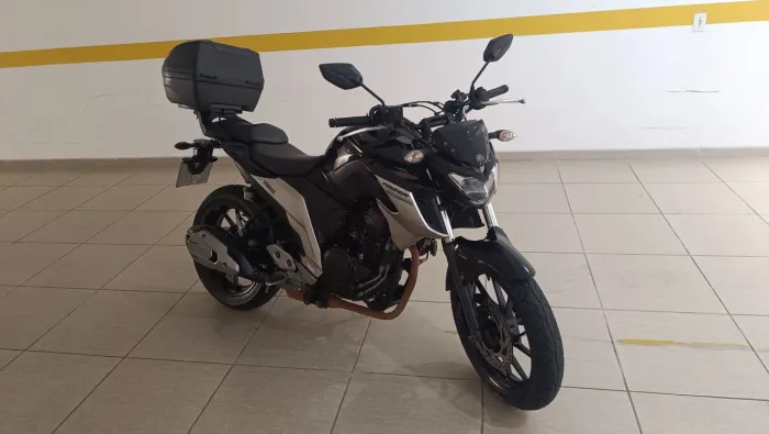 Yamaha Fazer 2019 flex