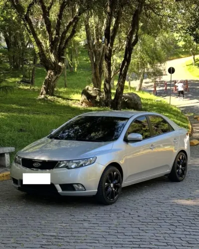 Kia Motors Cerato 1.6 16V Mec. 2010
