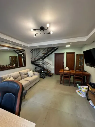 Sobrado no Condomínio Residencial Vila Flora com 2 dormitórios e 2 vagas, bairro Fátima - 