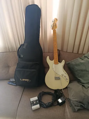 Guitarra Variax line6 v600