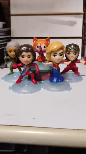 Lote Capitã Marvel McDonalds