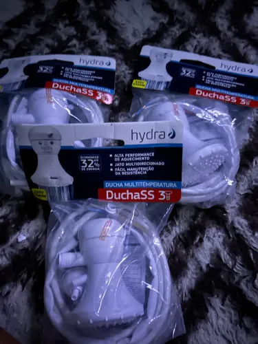 Chuveiros Hydra disponível