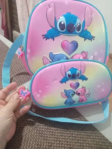 Estojo escolar+lancheira Stitch.