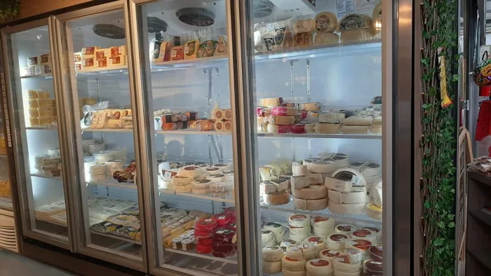 Expositor refrigerado freezer vertical 4 portas Super Luxo !!OPORTUNIDADE!!