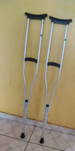 Vendo muletas novas não usadas e não entrego 