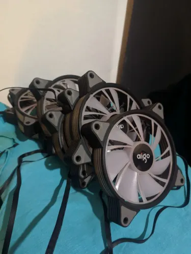 7 Fans Aigo AR12 sem controladora