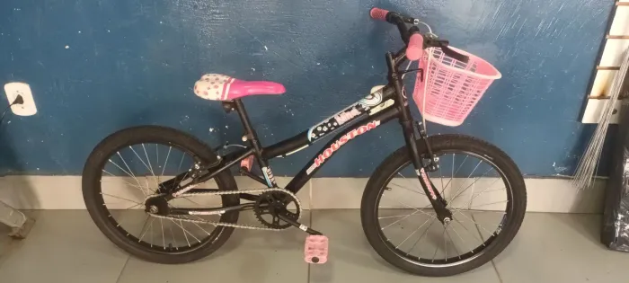 Bicicleta aro 20 feminina semi nova
