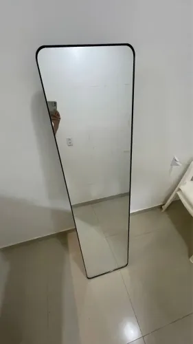 Espelho de pé 