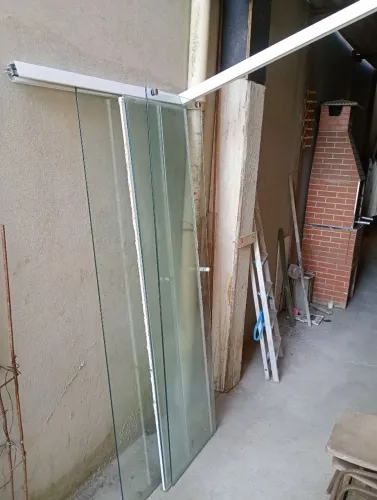 Box para banheiro em L. (95x95x1,90)