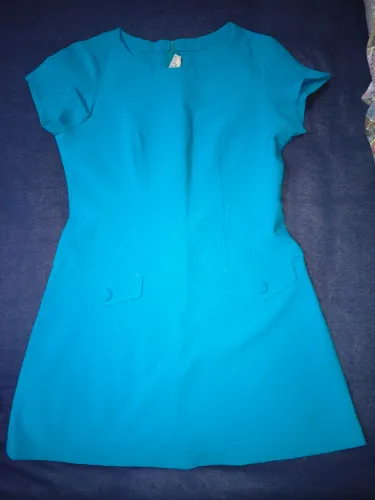 Vestido azul de meia manga