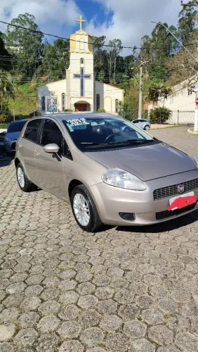 Fiat Punto Attractive 1.4 Fire Flex 8V 5P 2012