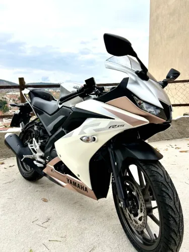 Yamaha r15 2026